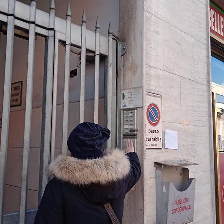 Mansarda Con Vista In Centro A Piacenza Lägenhet Exteriör bild